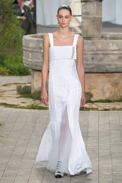 Look 26